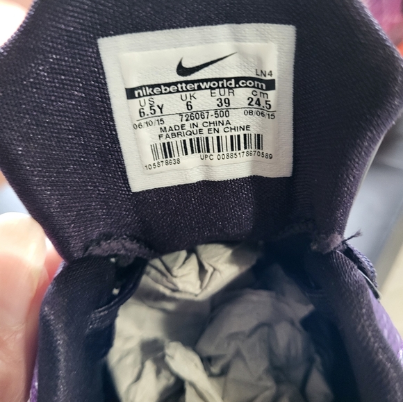 Kobe 10, Nike, Hero GS, size 6.5y, used in original box, excellent condition - Picture 6 of 11